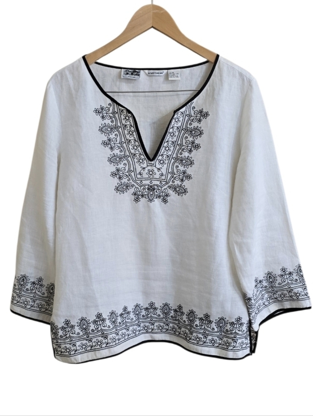 Richard Malcolm 100% Irish Linen Embroidered 3/4 Length Sleeve Top. SZ 14/Large